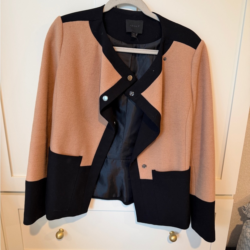 Aryn K Vintage Two-Tone Beige and Black Collarless Jacket